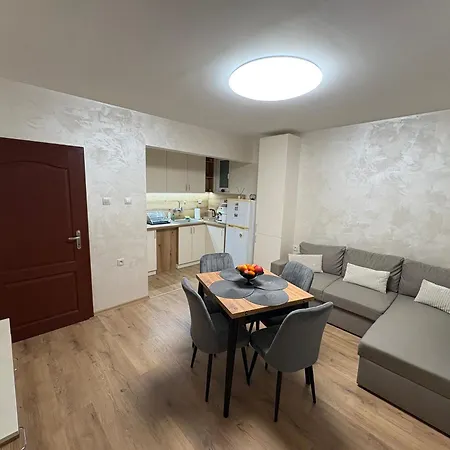 в къщи וליקו טורנובו